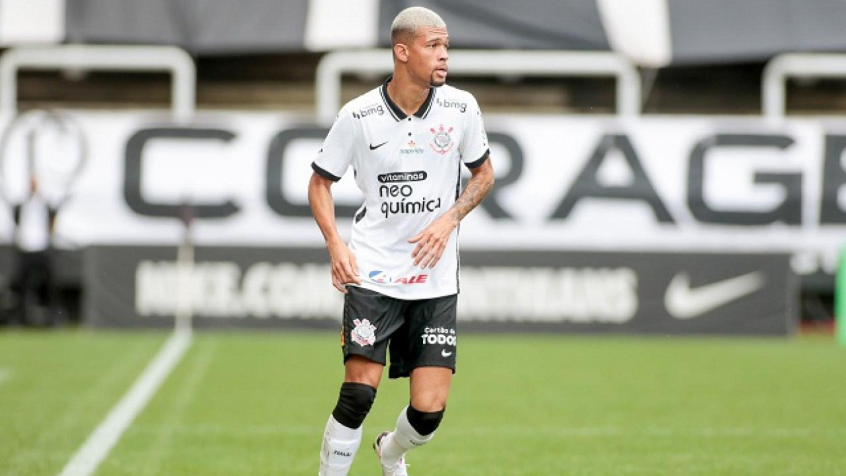Corinthians amplia contrato do zagueiro João Victor