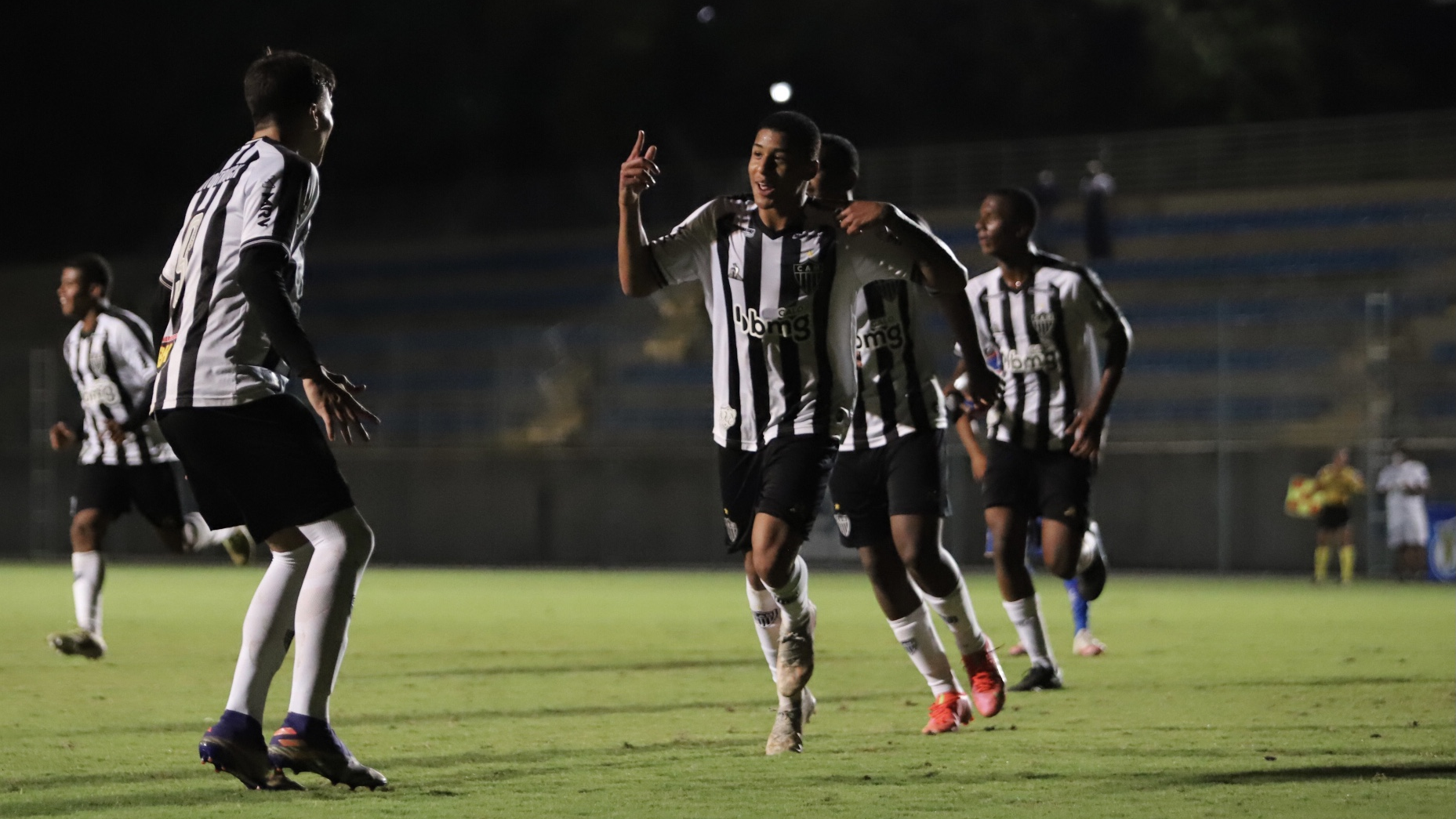 Em jogo com duas expulsões, Atlético-MG supera Fortaleza pelo Brasileirão Sub-17