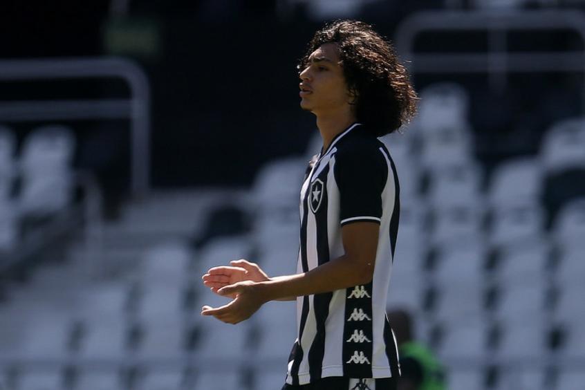 Matheus Nascimento é liberado para jogar final do sub-20 pelo Botafogo