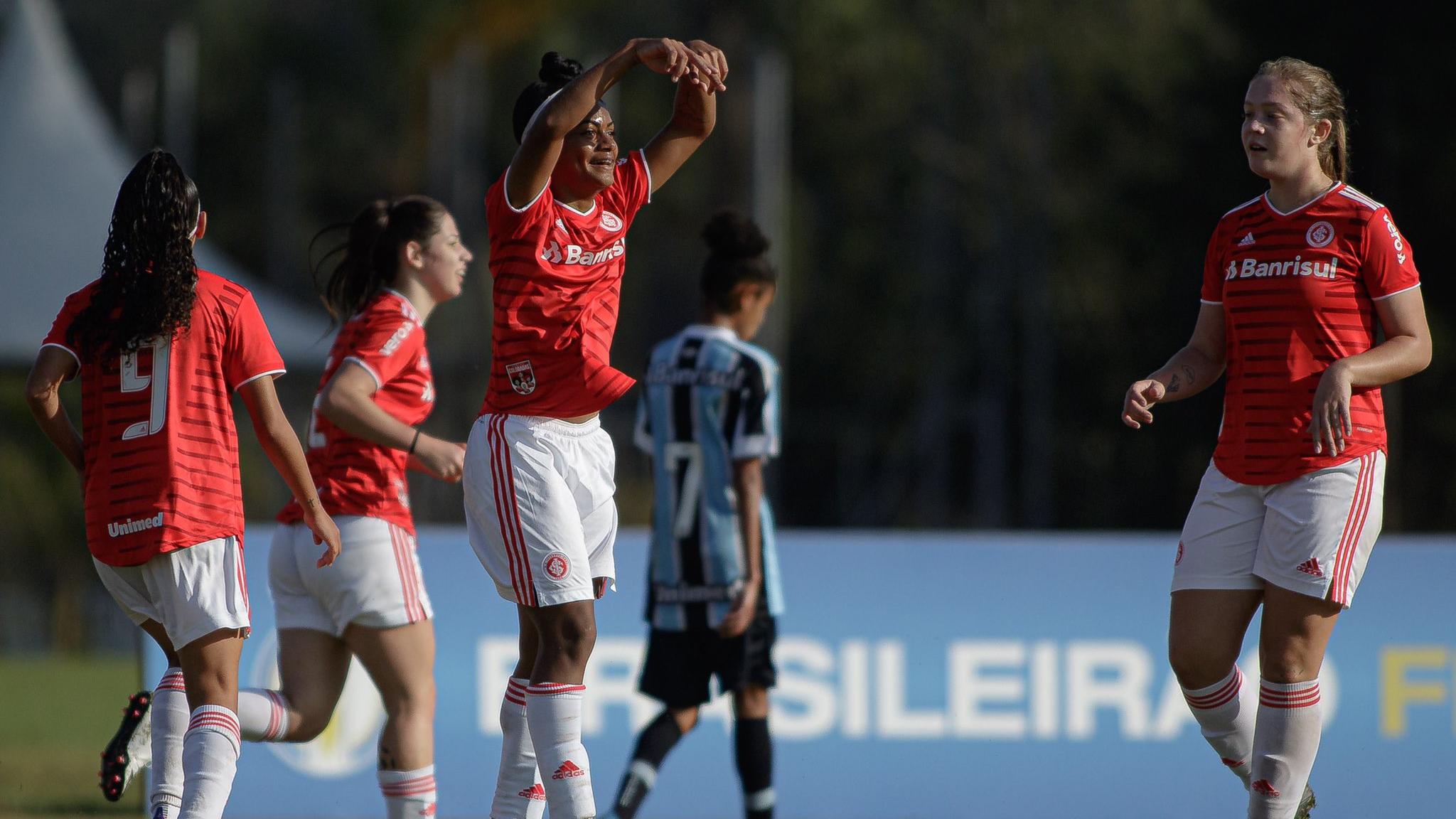 Brasileirão Feminino Sub-16 começa com goleadas e clássico; veja os resultados