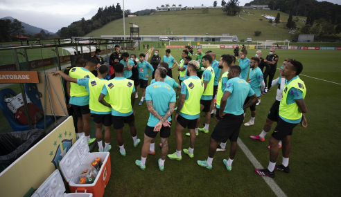 Quem são os cinco jovens chamados por Tite para treinar com a Seleção Brasileira?