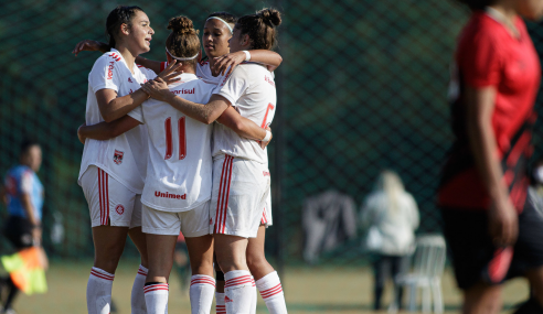 Internacional goleia Athletico-PR e vence a segunda no Brasileirão Feminino Sub-18