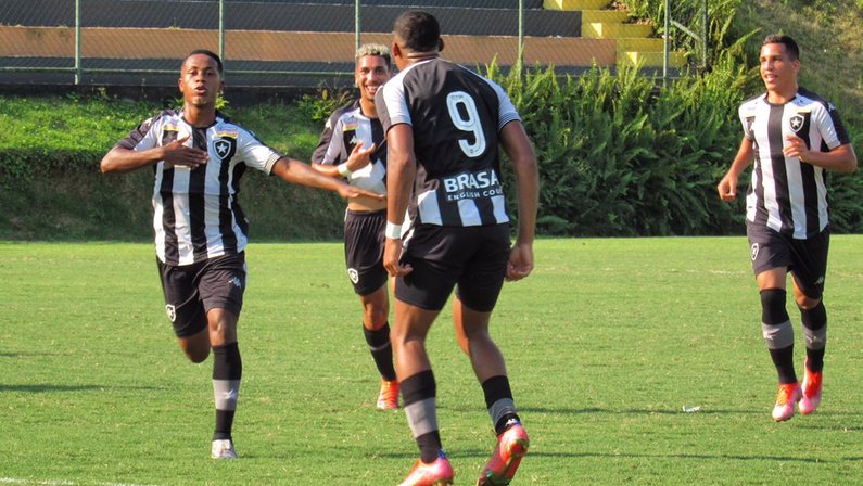 Botafogo vence Resende na ida das quartas do Carioca Sub-20