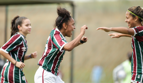 Fluminense bate Chapecoense na abertura da segunda fase do Brasileirão Feminino Sub-18