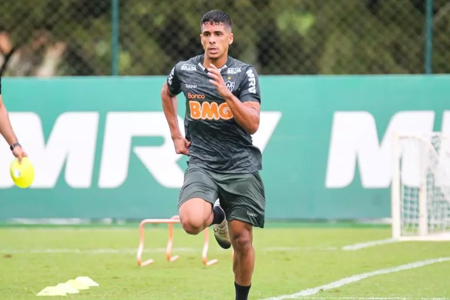 Confiança anuncia retorno de meia para o Atlético-MG