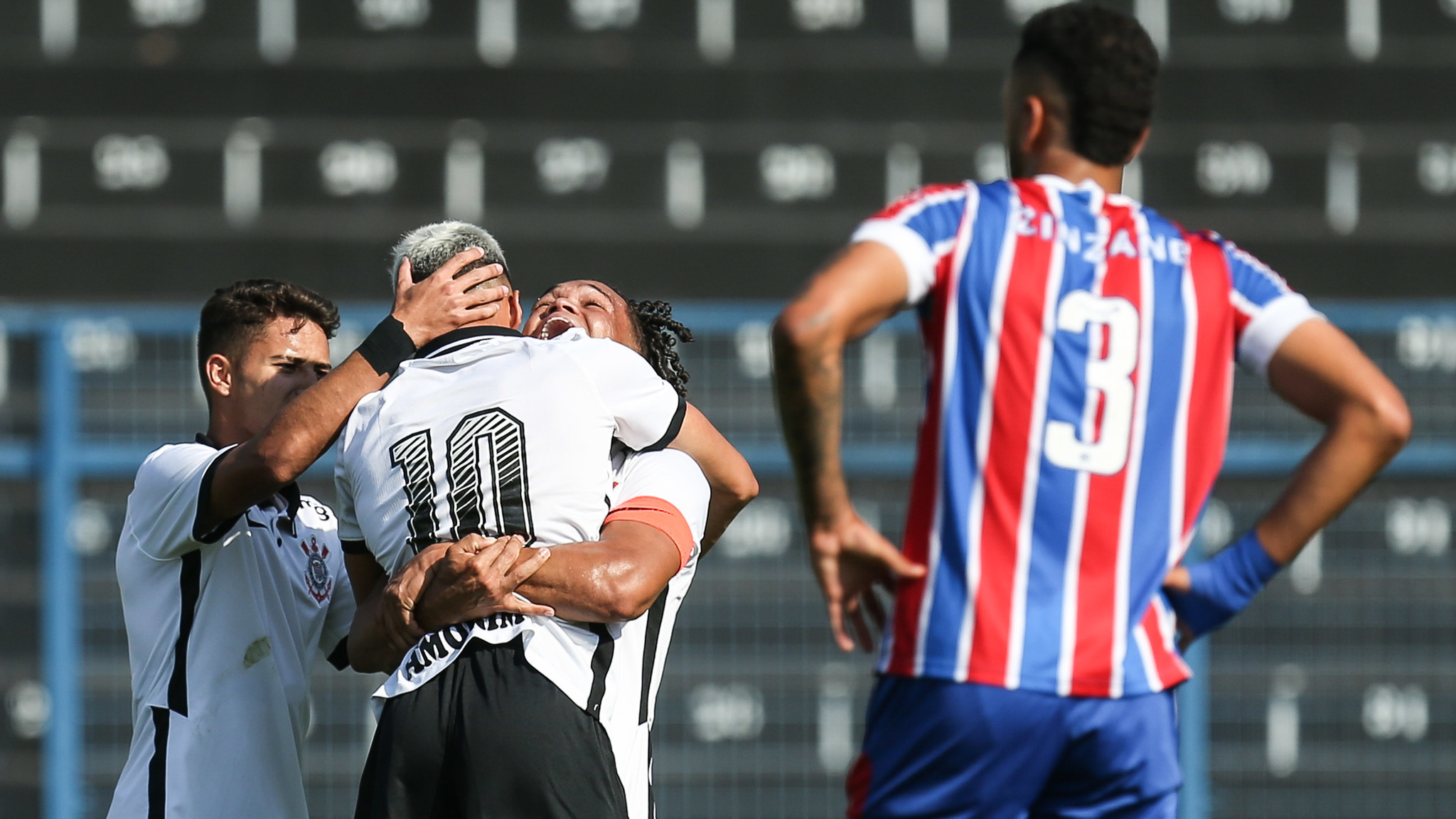 Corinthians atropela Bahia e mantém arrancada no Brasileirão Sub-20