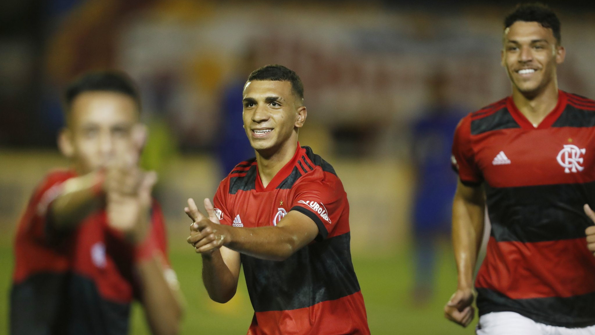 Flamengo vira sobre Cruzeiro e avança às semifinais da Copa do Brasil Sub-17