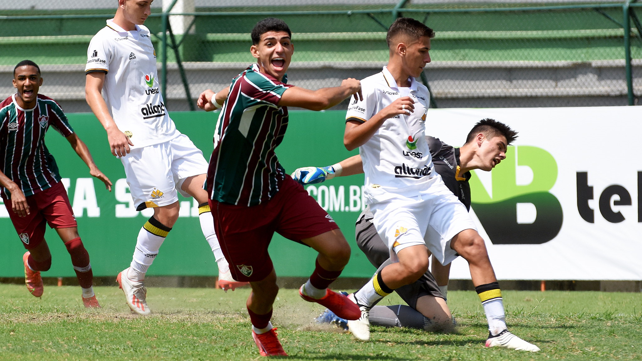 Fluminense bate Criciúma e vai às quartas da Copa do Brasil Sub-17