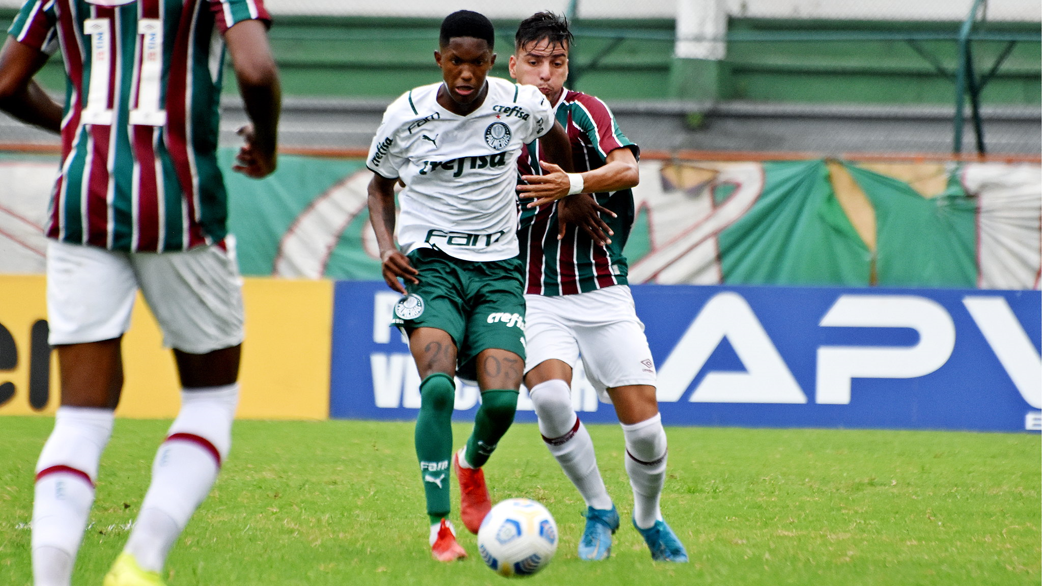 Fluminense e Palmeiras empatam e perdem chance de subir no Brasileirão Sub-20