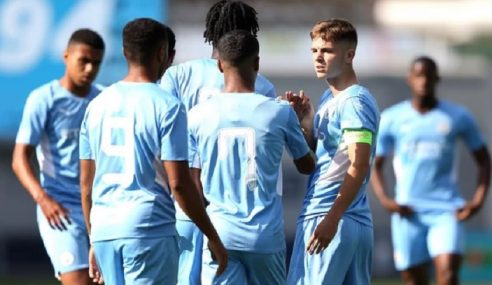 Manchester City vence de virada e continua isolado na ponta do Inglês Sub-23