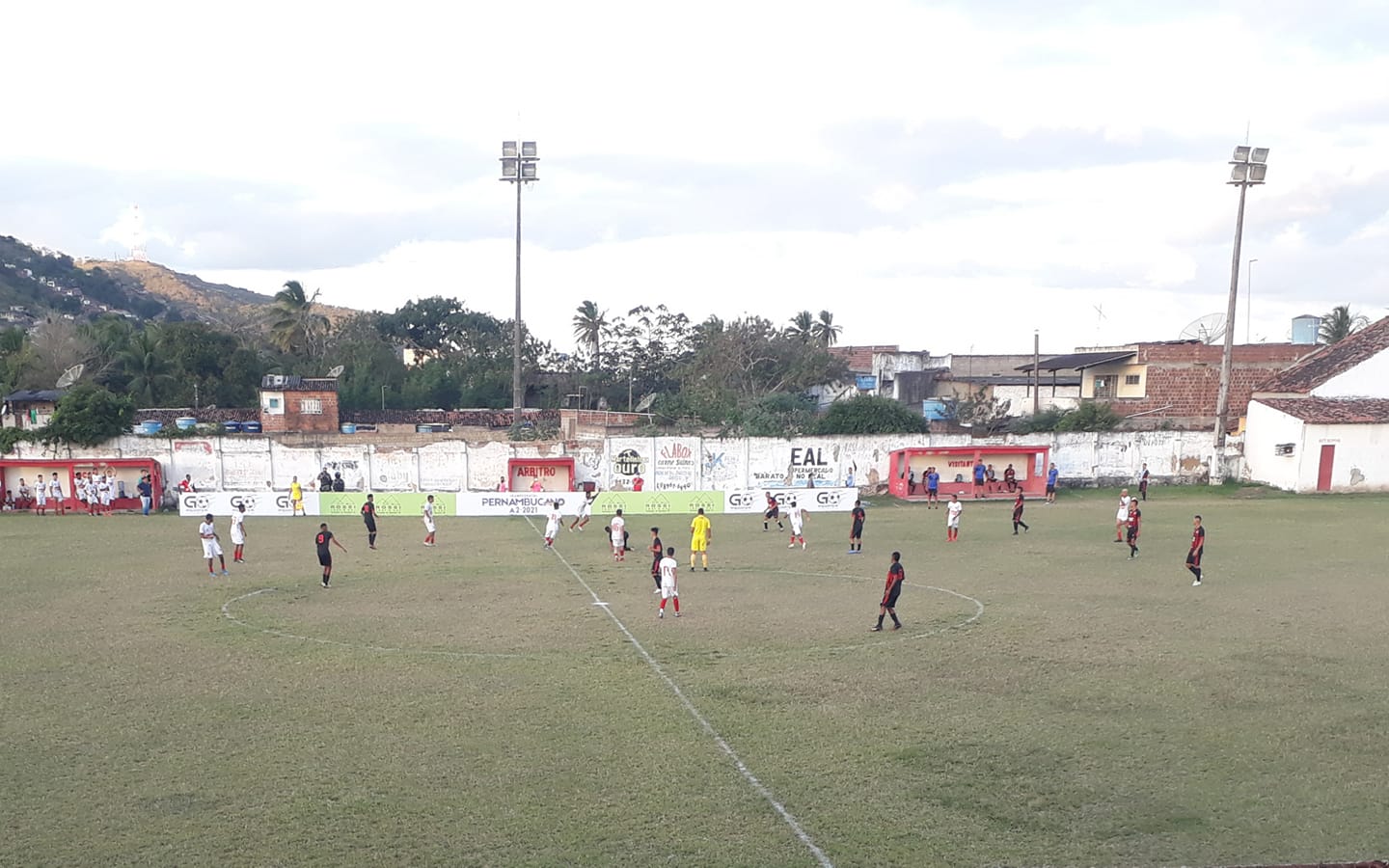 Seleção de Futebol do Paulista goleia Limoeiro pela Copa do Interior