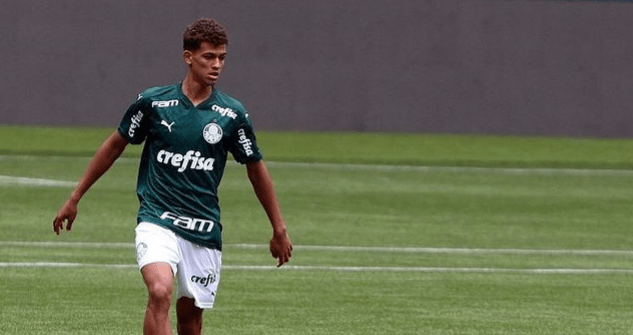 Zagueiro troca Palmeiras pelo Atlético-MG