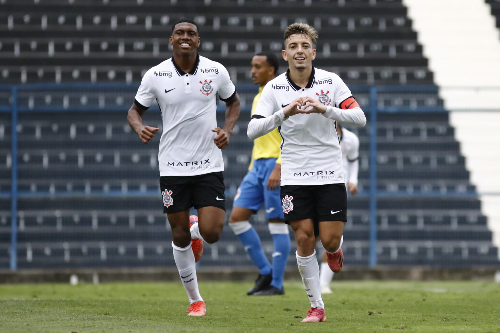 Corinthians termina primeira fase do Paulista Sub-20 com vitória