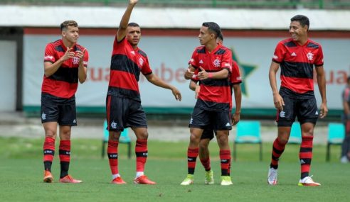 Dupla Fla-Flu avança sem sustos às semifinais do Carioca Sub-17
