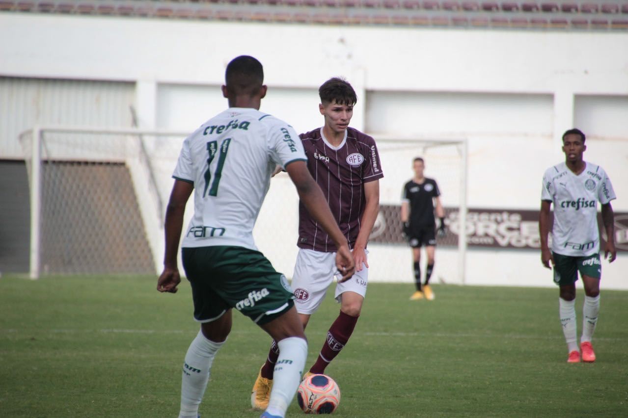 Ferroviária e Palmeiras empatam na ida da semifinal do Paulista Sub-20