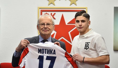 Bayern de Munique-ALE vende jovem atacante ao Estrela Vermelha-SER