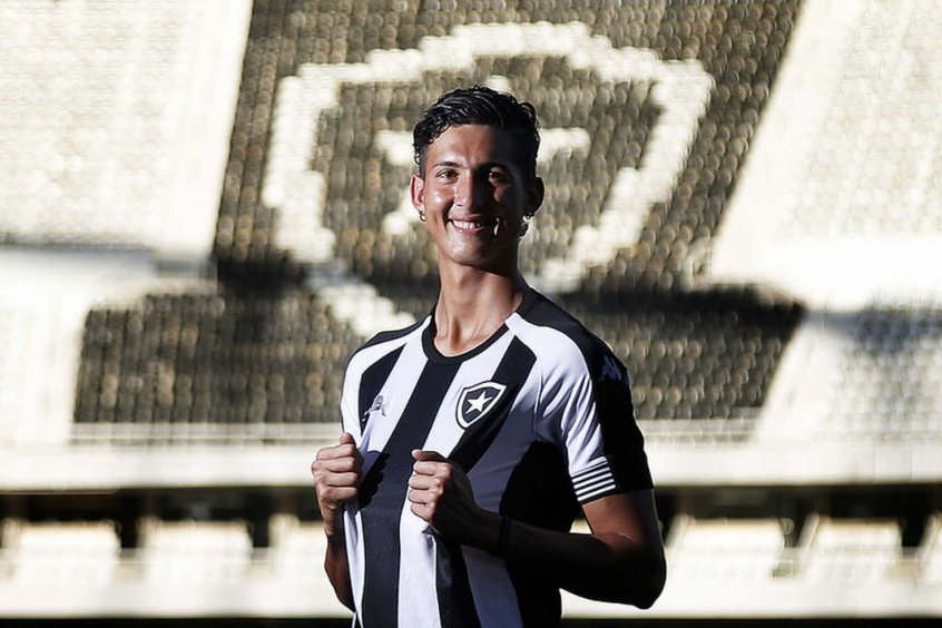 Botafogo contrata promessa colombiana