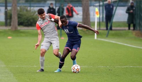 RB Salzburg-AUT vence PSG-FRA fora de casa e é semifinalista da UEFA Youth League