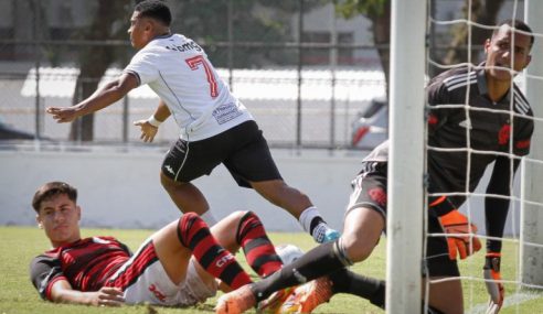 Vasco vira sobre o Flamengo e assume ponta isolada no Carioca Sub-20