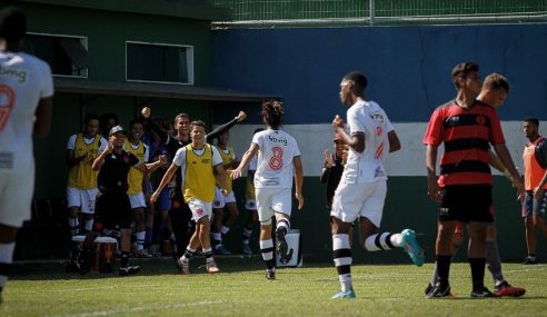 Vasco mete 10 a 0 no Progresso-RS e se classifica na Copa do Brasil Sub-17