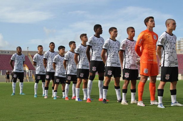 Gol solitário põe Corinthians nas oitavas da Copa do Brasil Sub-17