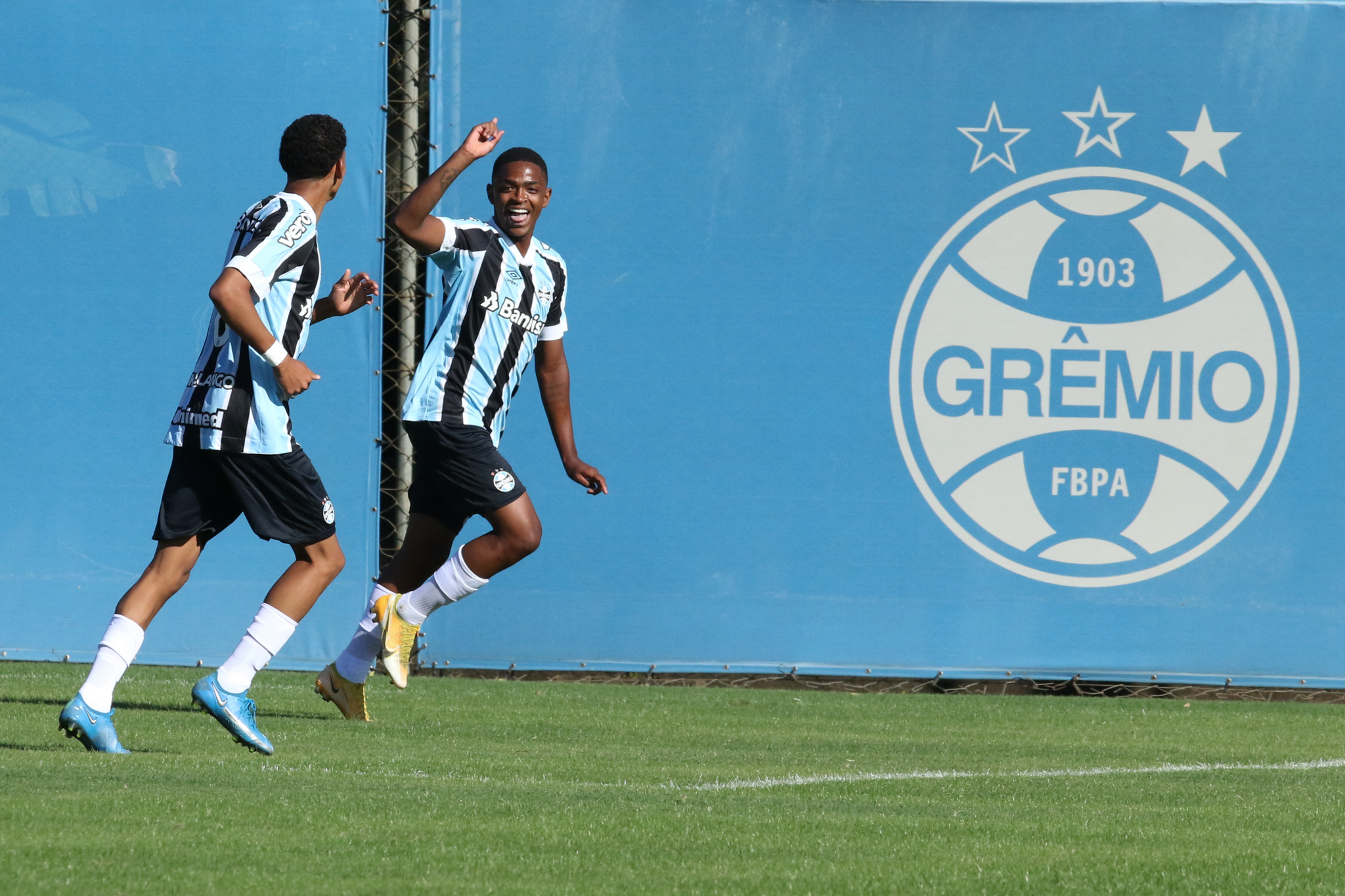 Grêmio aplica goleada no Riograndense pelo Gaúcho Sub-20