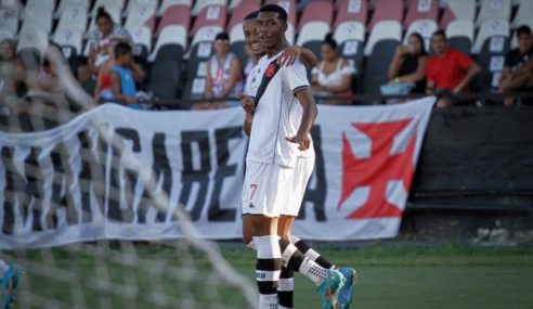 Vasco goleia o Internacional na ida das oitavas da Copa do Brasil Sub-17