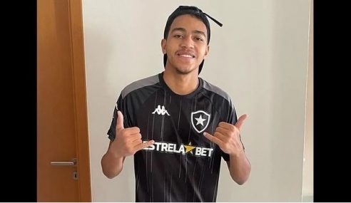 Meia e lateral trocam Flamengo pelo Botafogo