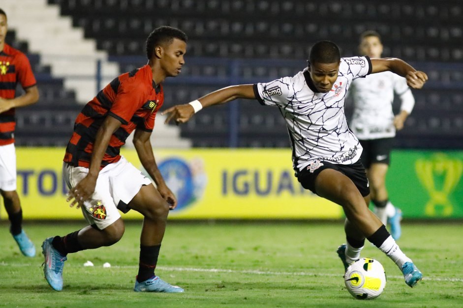 Corinthians e Sport empatam em jogo de ida das oitavas da Copa do BR Sub-17