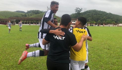 Figueirense vence a primeira no Catarinense Sub-15