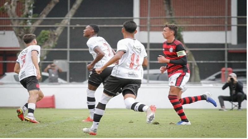 Vasco goleia Flamengo fora de casa e segue líder invicto na Copa Rio Sub-17