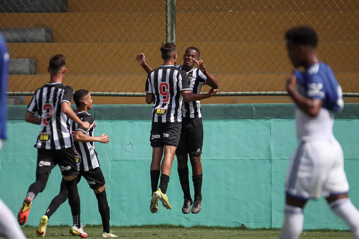 Atlético vence clássico contra o Cruzeiro, fora de casa, pelo Mineiro Sub-17