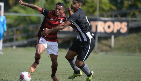 Botafogo empata contra o Fla e é semifinalista do Carioca Sub-20
