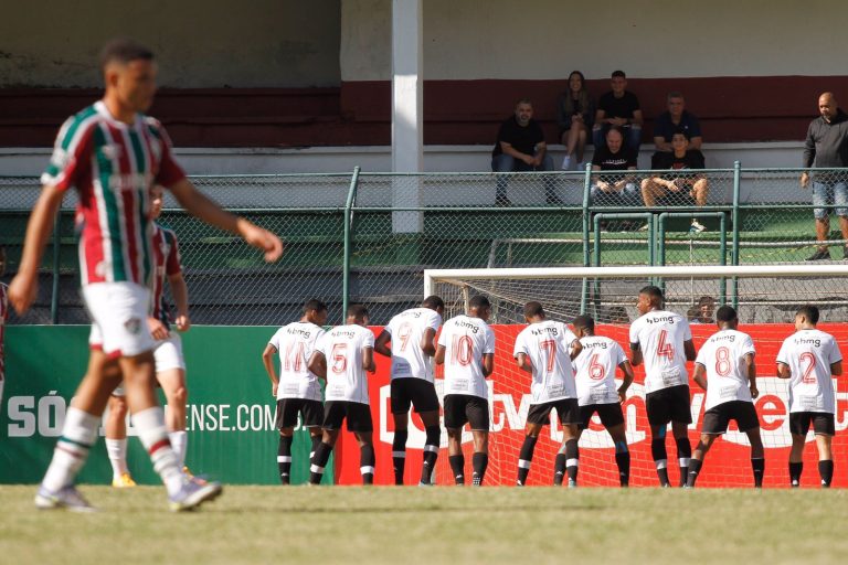 Vasco bate Fluminense na ida da final da Copa Rio Sub-17