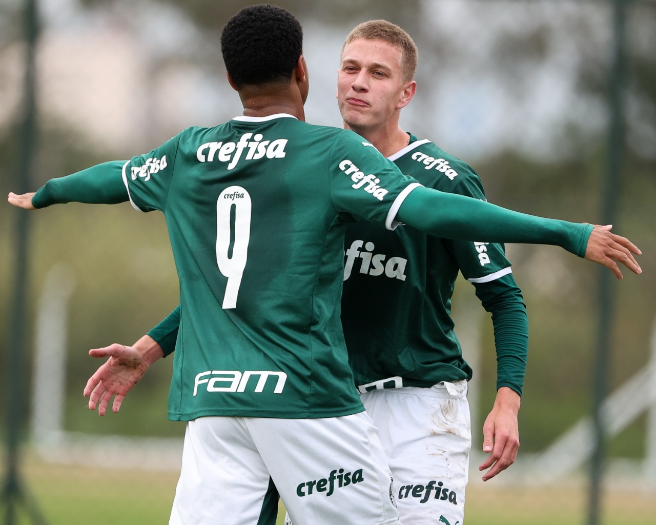 Palmeiras vence Penapolense e assume ponta isolada no Paulista Sub-20