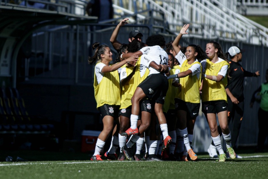 Corinthians e Internacional estão nas semifinais da Copa Nike Sub-17 Feminina