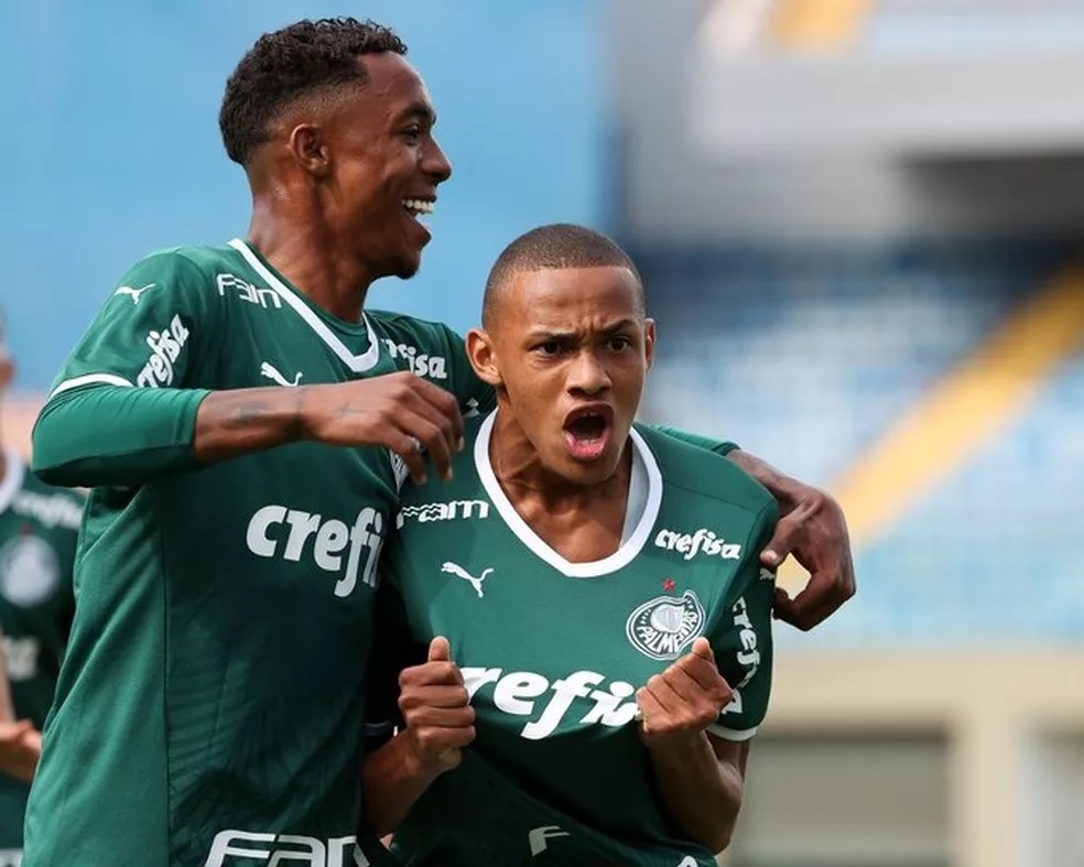 Palmeiras vence o Botafogo e é o novo líder do Grupo A no Brasileiro Sub-20