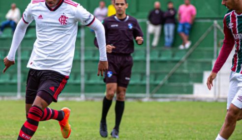 Fluminense e Flamengo empatam por 2 a 2 no Carioca Sub-17