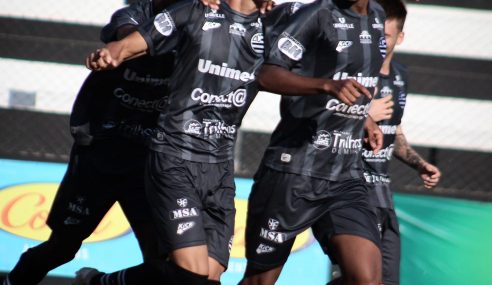 Athletic aplica goleada e lidera o Mineiro Sub-20