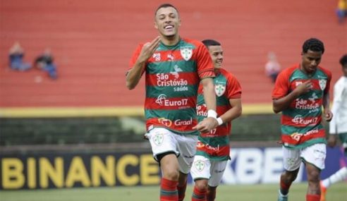 Artilheiro decide e Portuguesa detona invencibilidade do Palmeiras no Paulista Sub-20