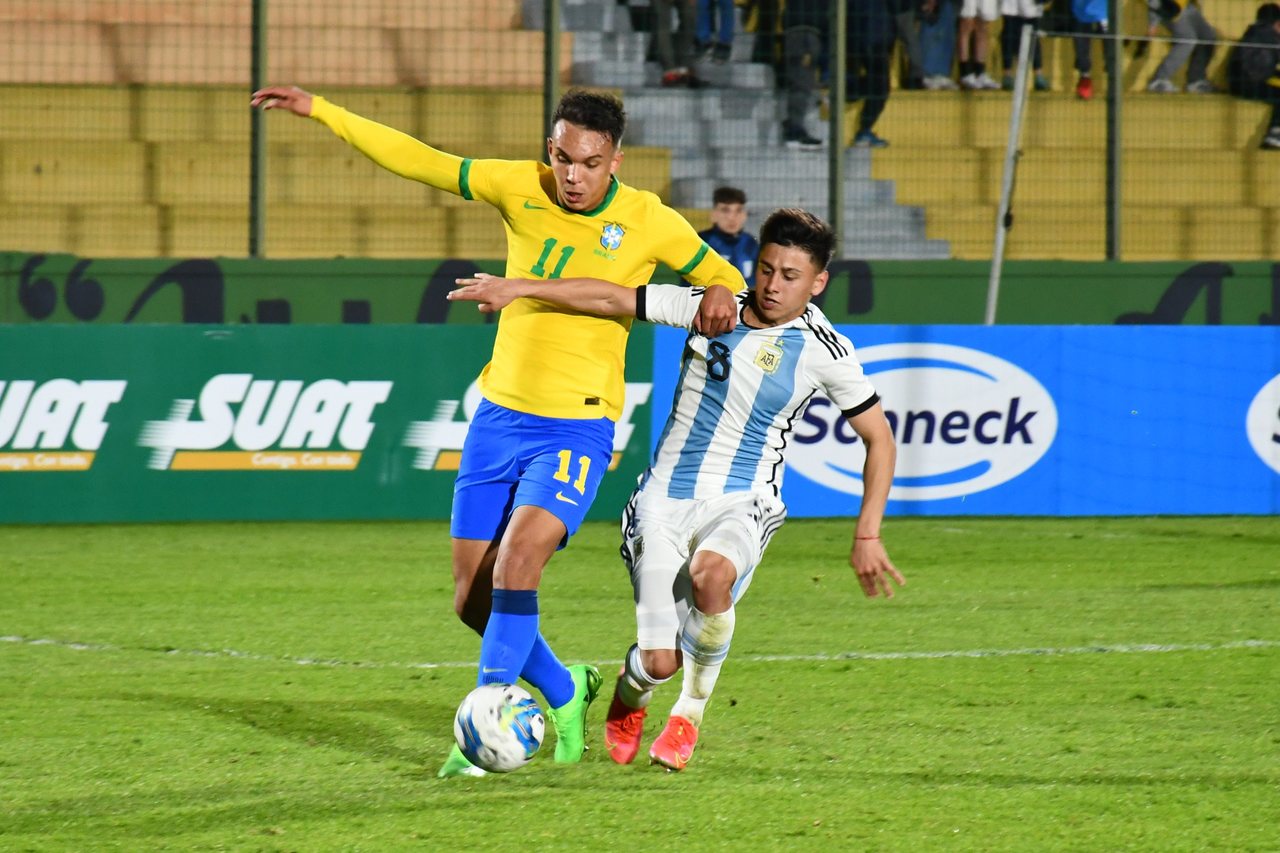 Brasil estreia em torneio sub20 com empate diante da Argentina