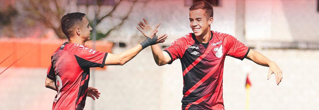 Athletico-PR goleia Atlético-GO e segue líder do seu grupo no Brasileiro Sub-17