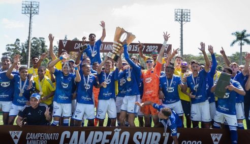 Cruzeiro volta a vencer o Atlético e é o campeão mineiro sub-17