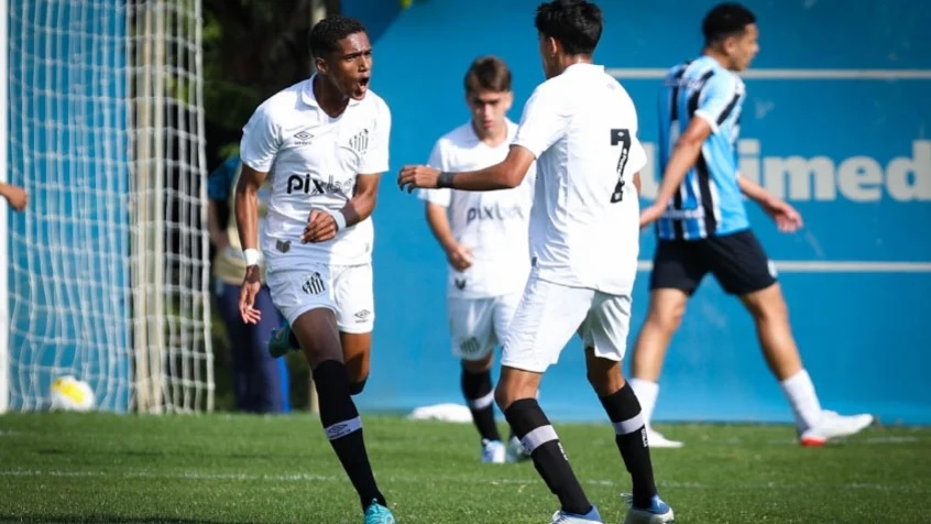 Santos bate Grêmio e continua na co-liderança do Brasileiro Sub-17