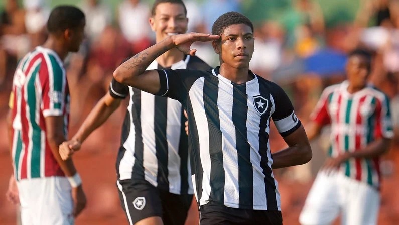 Botafogo ganha clássico contra o Fluminense fora de casa pelo Brasileiro Sub-17