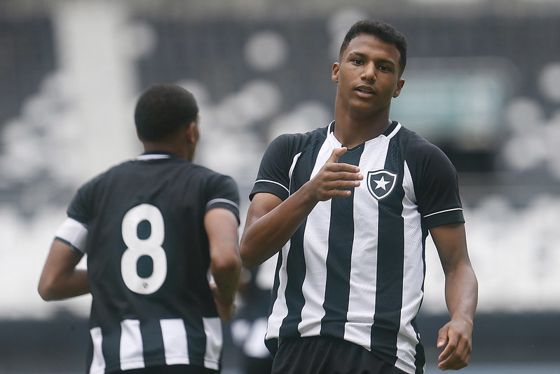 Botafogo vence América-MG e ainda sonha com classificação no Brasileiro Sub-17