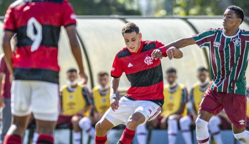 Fla-Flu termina com um empate sem gols na ida da semifinal do Carioca Sub-17
