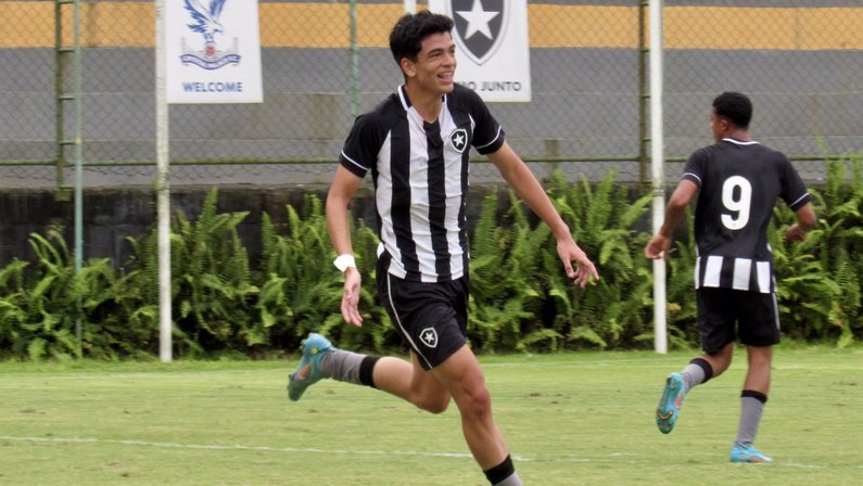 Botafogo sai na frente na semifinal do Torneio Guilherme Embry