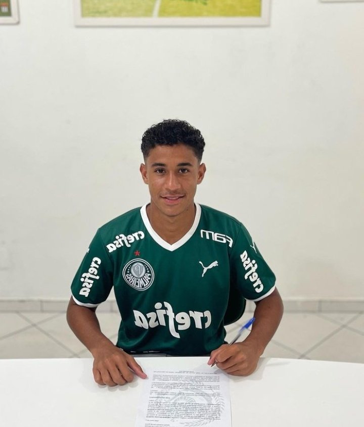 Palmeiras contrata jovem com passagens pela seleção brasileira sub-15