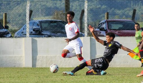 Hercílio Luz bate Brusque pelo Catarinense Sub-20